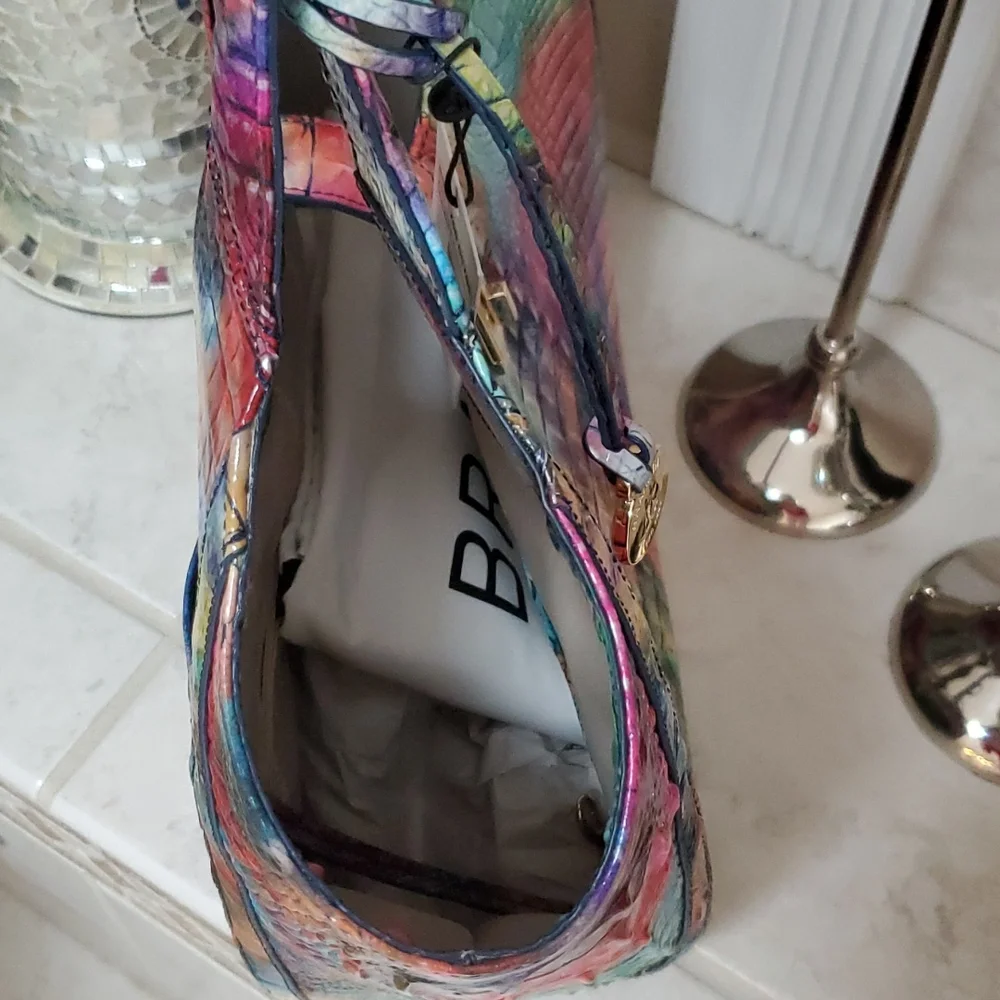 ‼️VERY RARE!‼️ 🎒 BRAHMIN Awestruck CARLA Crocodile-Embossed Leather Tote Bag 🎒